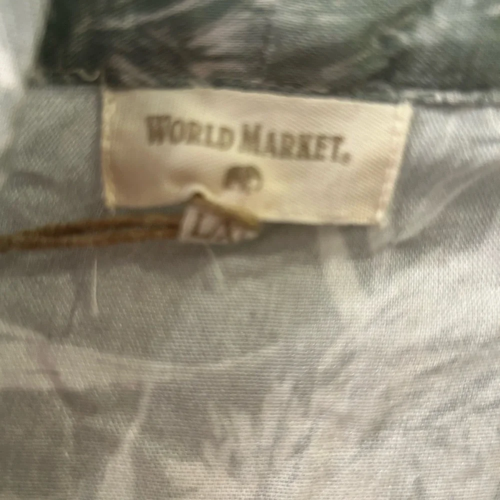 World Market pajama bundle set sage green floral  w robe and pants size L/Small - Picture 3 of 12
